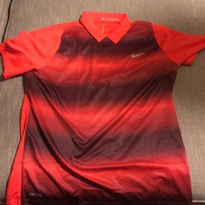 Brand new Tiger Woods collection Nike golf polo